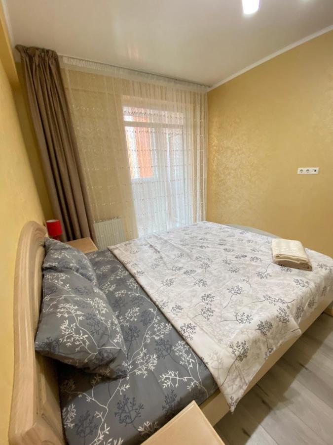 Two Bedroom Large Apartment In Chişinău Esterno foto