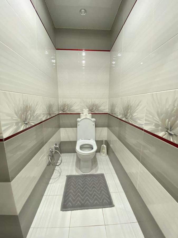 Two Bedroom Large Apartment In Chişinău Esterno foto