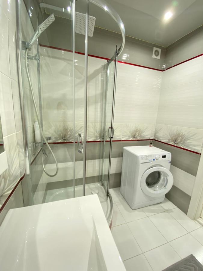 Two Bedroom Large Apartment In Chişinău Esterno foto