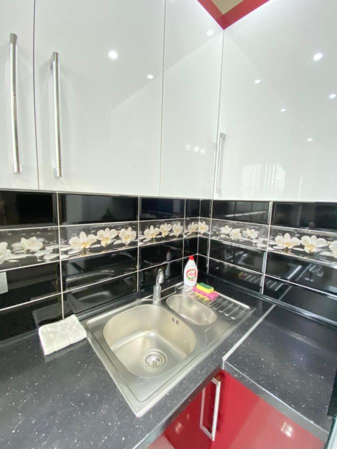 Two Bedroom Large Apartment In Chişinău Esterno foto