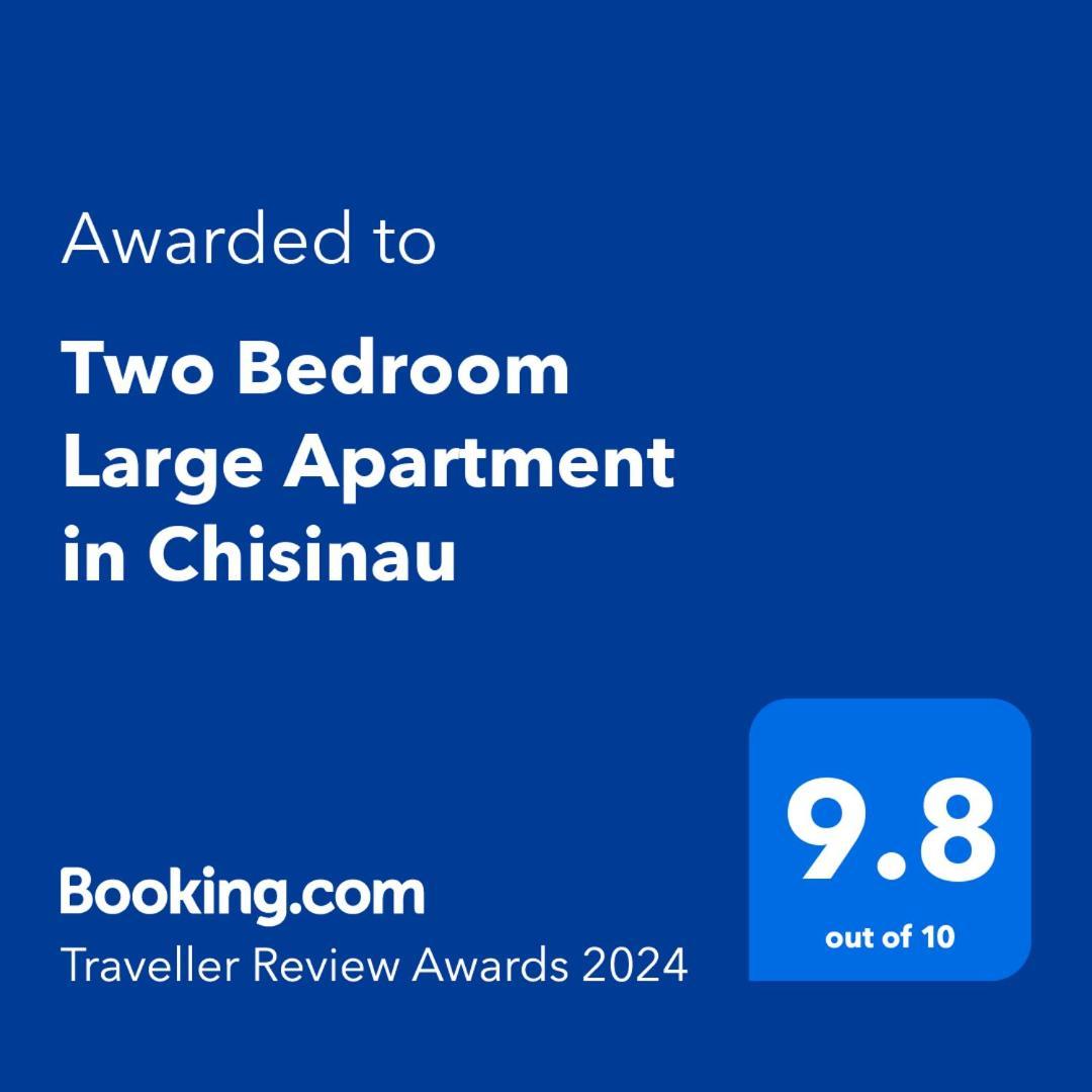 Two Bedroom Large Apartment In Chişinău Esterno foto